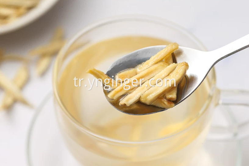dried ginger pieces